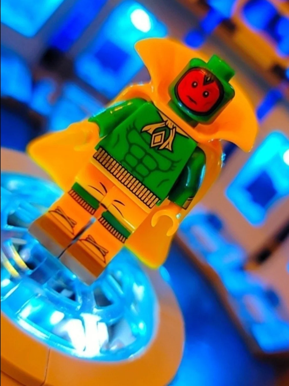 Vision Minifigure Lego Compatible - Picture 12 of 12
